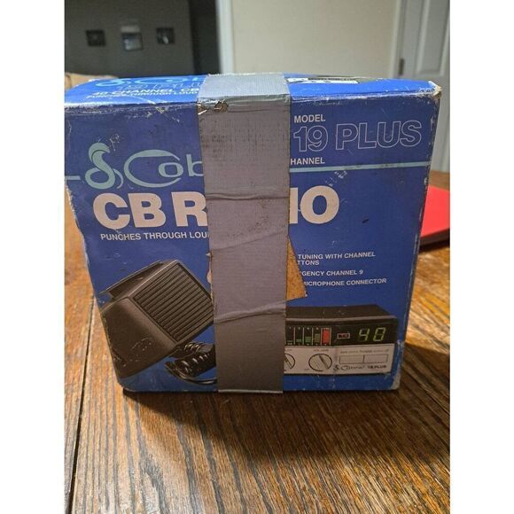 New Vintage 1988 Cobra 19 Plus 40 Channel CB Radio Original Box - Picture 8 of 11